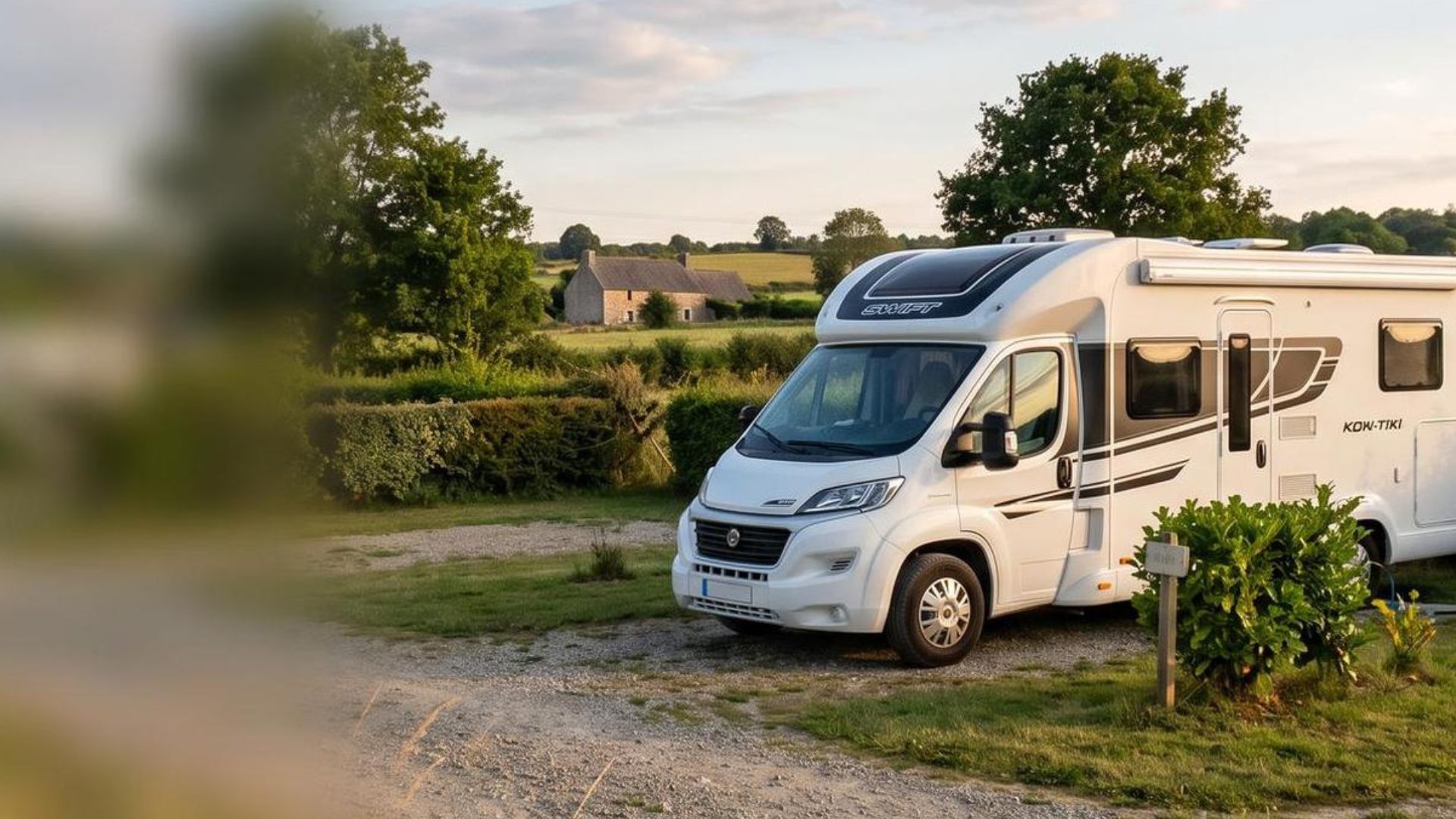 The Travelling Vocalist motorhome pitched in the Cheshire countryside